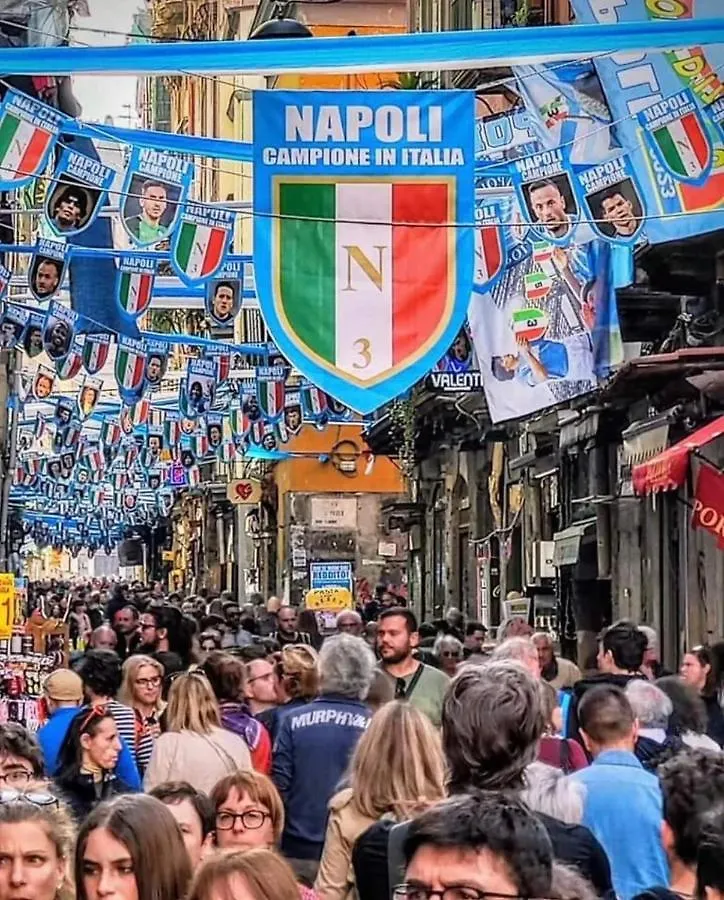 Appartamento Napoli centro storico 0*,